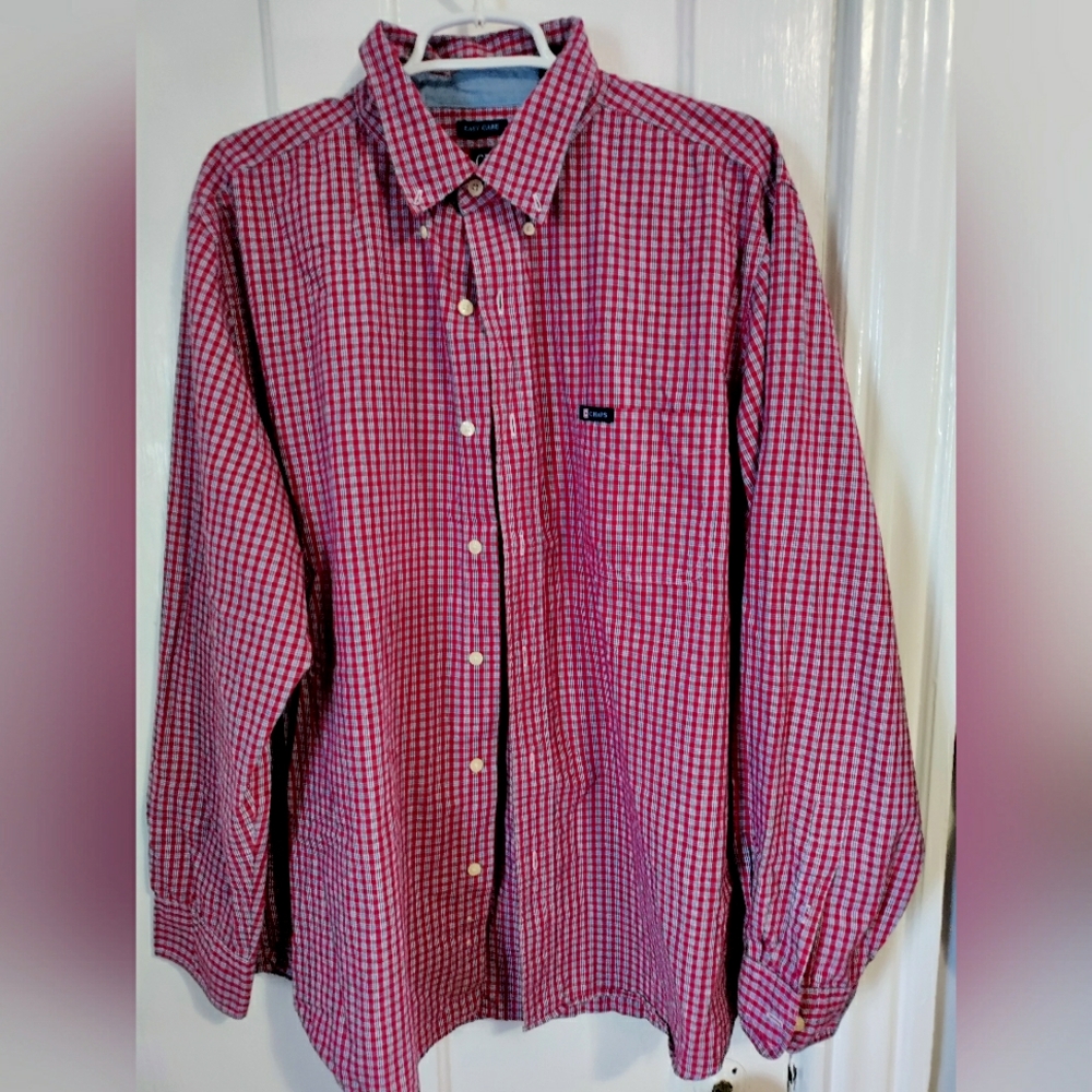 Chaps Men's Easy Care Sustainable Long Sleeve Button Down